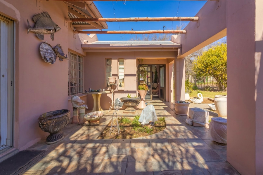 3 Bedroom Property for Sale in Kroonheuwel Free State